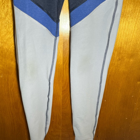 Old Navy Size S leggings. GUC, high waisted and very comfortable. - Picture 5 of 5